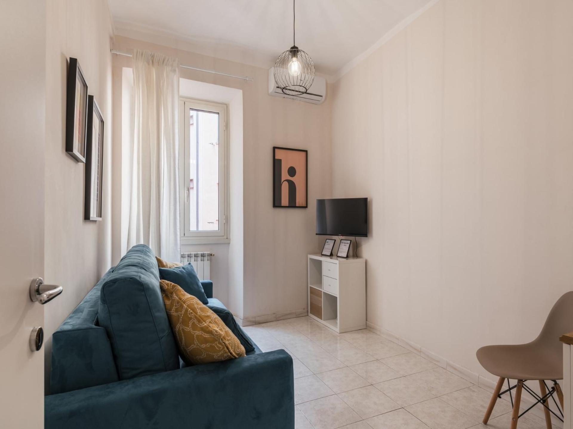 רומא The Best Rent - Spacious One-Bedroom Apartment Near Colosseum מראה חיצוני תמונה